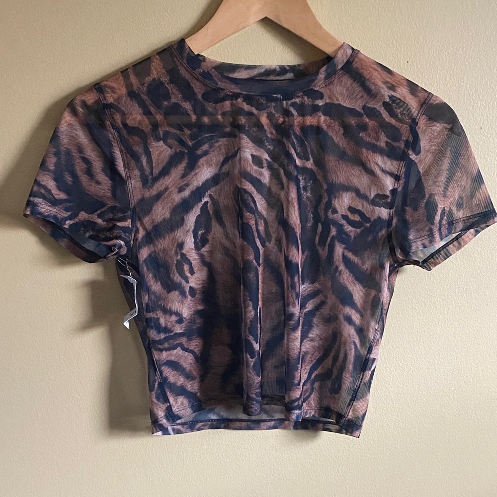 aritzia tiger print crop top